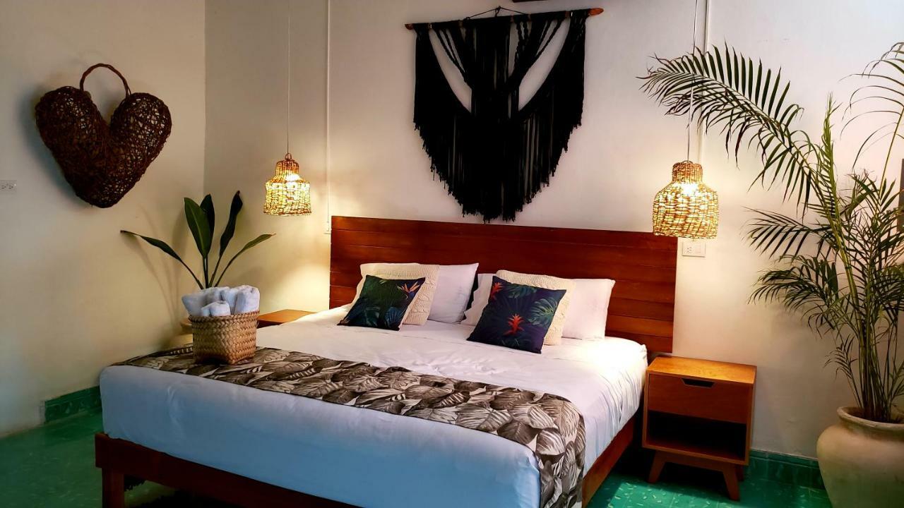 Casa Baeza Apartament, The Best Location, 70Mts From The Sea Косумель Екстер'єр фото